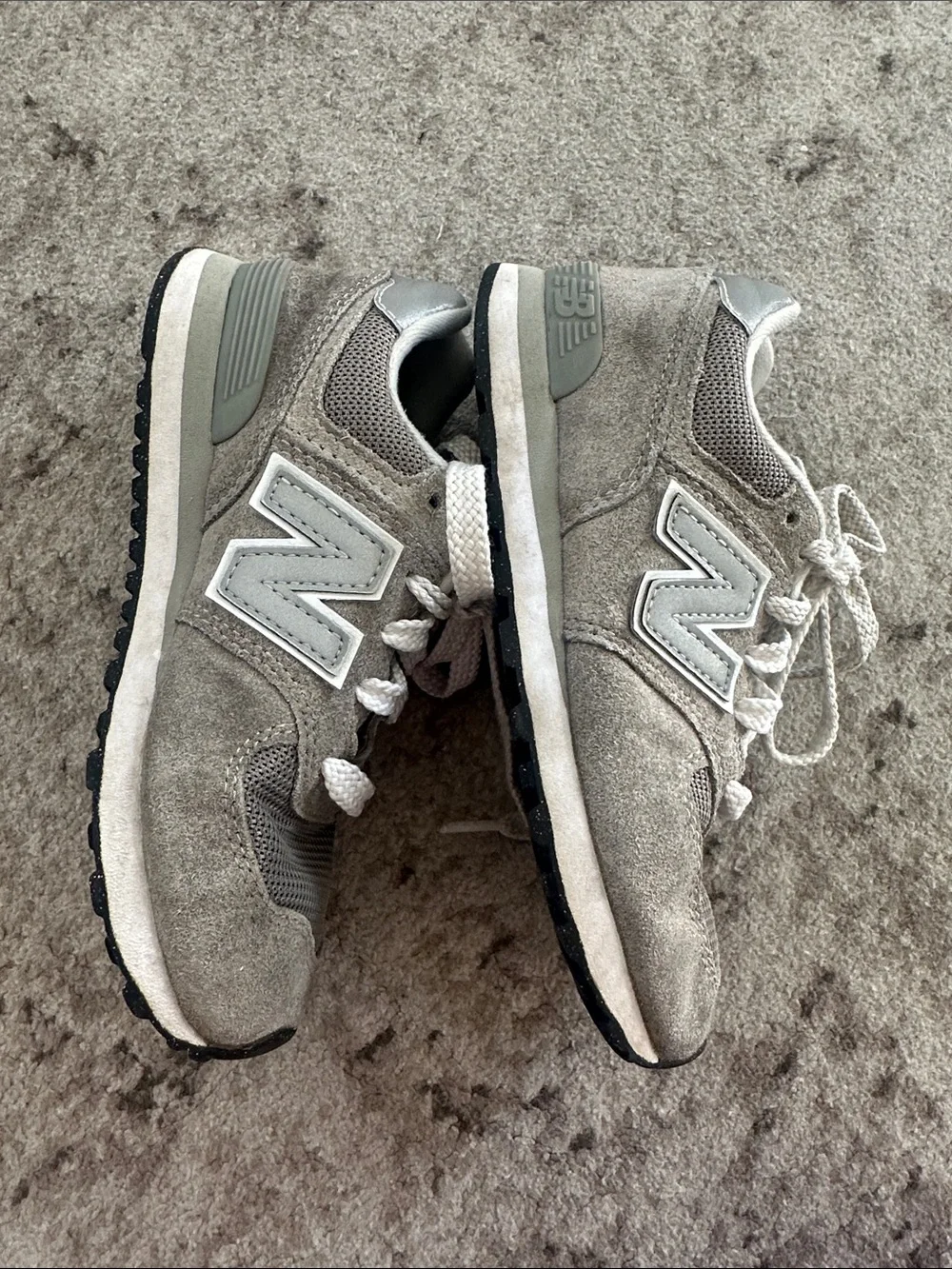 New Balance Kids Gray Suede & Mesh Sneakers size 13.5